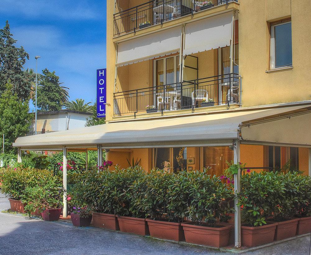 Hotel Claudia 로아노 외부 사진